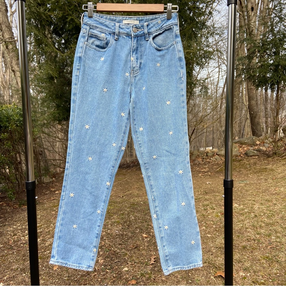 PacSun embroidered flower jeans